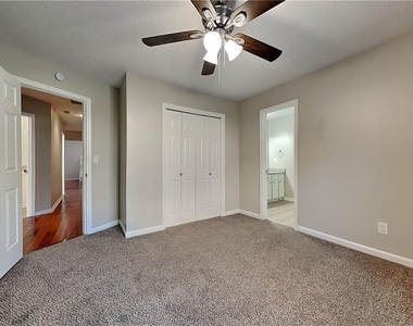 677 Longbow Court - Photo Thumbnail 15