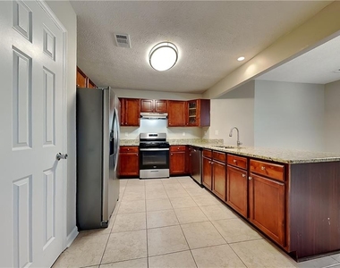 677 Longbow Court - Photo Thumbnail 3