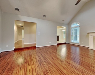 677 Longbow Court - Photo Thumbnail 2