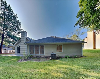 677 Longbow Court - Photo Thumbnail 21
