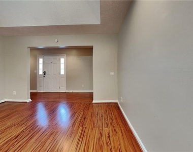 677 Longbow Court - Photo Thumbnail 6