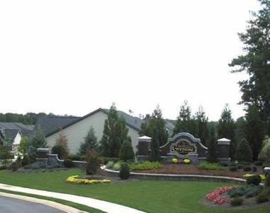 2545 Thackery Court - Photo Thumbnail 17