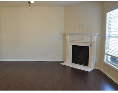2545 Thackery Court - Photo Thumbnail 6