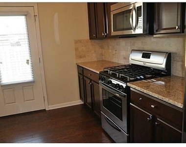 2545 Thackery Court - Photo Thumbnail 3