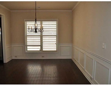 2545 Thackery Court - Photo Thumbnail 7