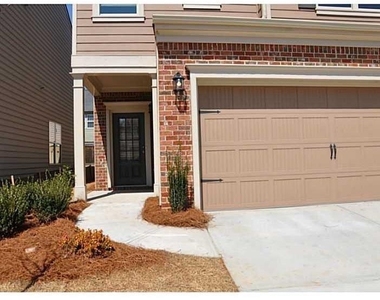 2545 Thackery Court - Photo Thumbnail 16