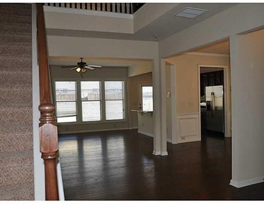 2545 Thackery Court - Photo Thumbnail 1