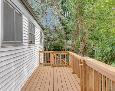 308 Pacific Drive - Photo Thumbnail 8