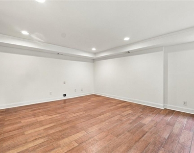 12 Providence Way - Photo Thumbnail 42