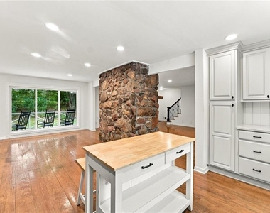 12 Providence Way - Photo Thumbnail 21