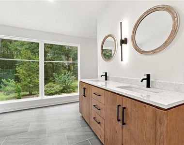 12 Providence Way - Photo Thumbnail 28