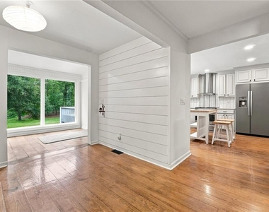 12 Providence Way - Photo Thumbnail 8