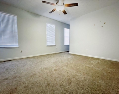 1122 Overland Hill Trace - Photo Thumbnail 8