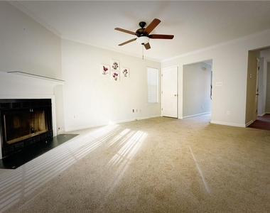 1122 Overland Hill Trace - Photo Thumbnail 6
