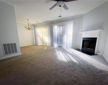 1122 Overland Hill Trace - Photo Thumbnail 7