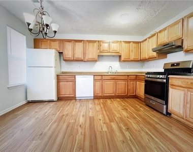 1122 Overland Hill Trace - Photo Thumbnail 3