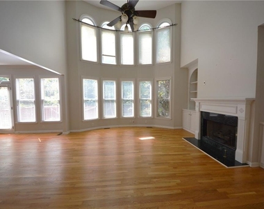 3748 Hickory Manor Drive - Photo Thumbnail 11