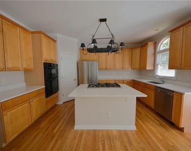 3748 Hickory Manor Drive - Photo Thumbnail 15