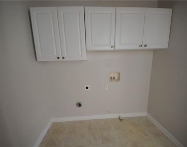 3748 Hickory Manor Drive - Photo Thumbnail 35