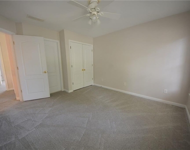 3748 Hickory Manor Drive - Photo Thumbnail 34