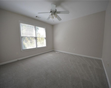 3748 Hickory Manor Drive - Photo Thumbnail 30