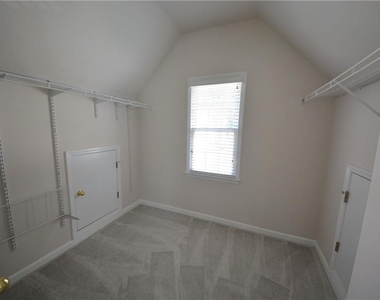 3748 Hickory Manor Drive - Photo Thumbnail 27