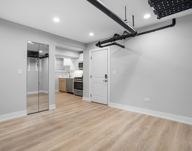 6931 N Lakewood Avenue - Photo Thumbnail 7