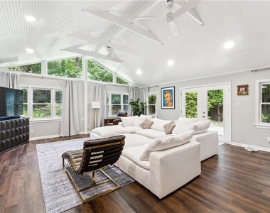 1201 Poplar Grove Drive Ne - Photo Thumbnail 11