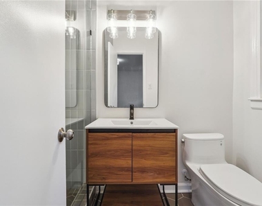1201 Poplar Grove Drive Ne - Photo Thumbnail 20