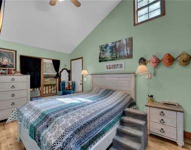 294 Brookwood Lane - Photo Thumbnail 18