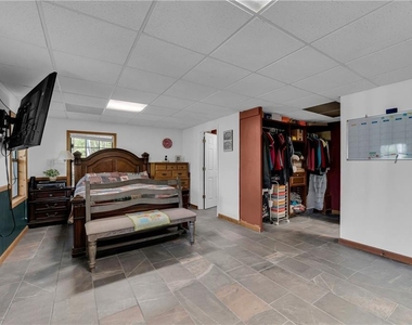 294 Brookwood Lane - Photo Thumbnail 24
