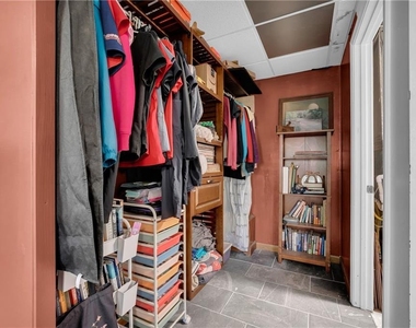 294 Brookwood Lane - Photo Thumbnail 27