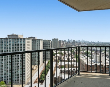 3660 N Lake Shore Drive - Photo Thumbnail 11