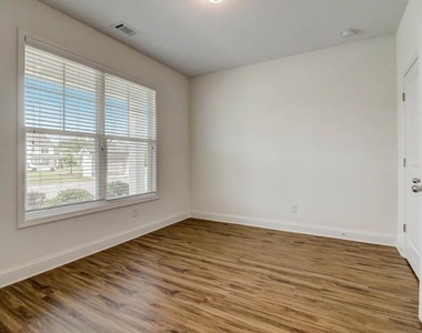 5214 Blake Branch - Photo Thumbnail 8