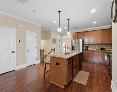 2260 Ewell Park Drive - Photo Thumbnail 6