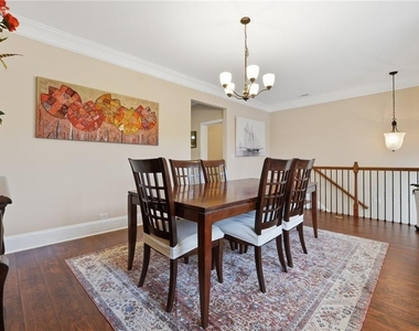 2260 Ewell Park Drive - Photo Thumbnail 2