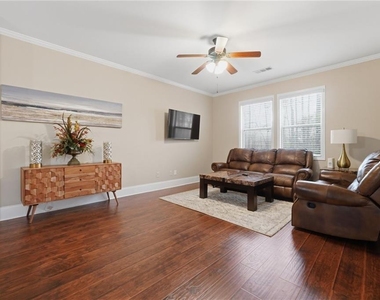 2260 Ewell Park Drive - Photo Thumbnail 9