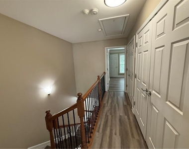 2289 Limehurst Drive Ne - Photo Thumbnail 5