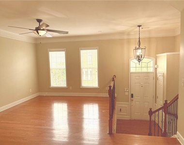 2289 Limehurst Drive Ne - Photo Thumbnail 1