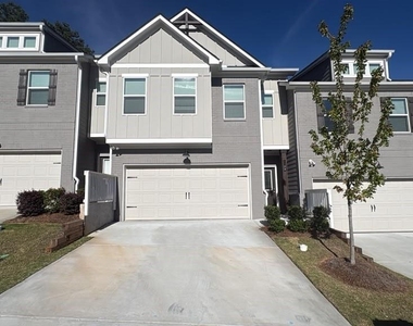 1377 Fern Ridge Court - Photo Thumbnail 3