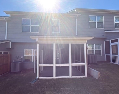 1377 Fern Ridge Court - Photo Thumbnail 20