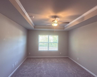1377 Fern Ridge Court - Photo Thumbnail 10
