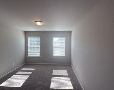 1377 Fern Ridge Court - Photo Thumbnail 14