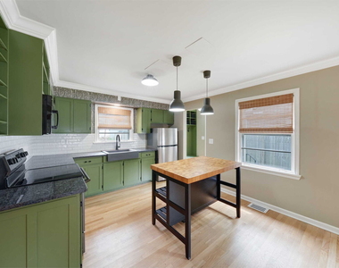 507 W Wesley Street - Photo Thumbnail 5