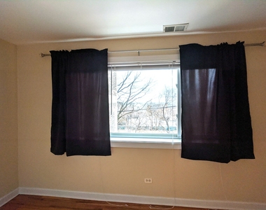 5953 N Kenmore Avenue - Photo Thumbnail 8
