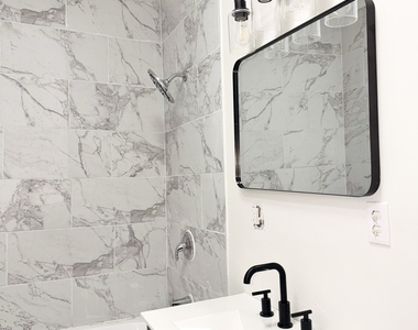 4829 S Champlain Avenue - Photo Thumbnail 6