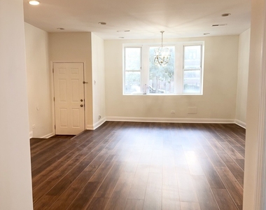 4829 S Champlain Avenue - Photo Thumbnail 3
