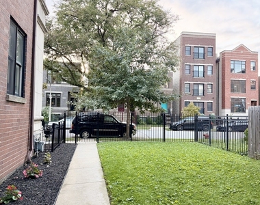 4829 S Champlain Avenue - Photo Thumbnail 1