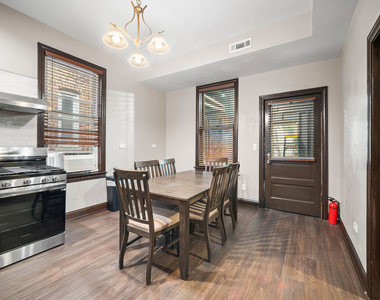 2737 W 22nd Place - Photo Thumbnail 4