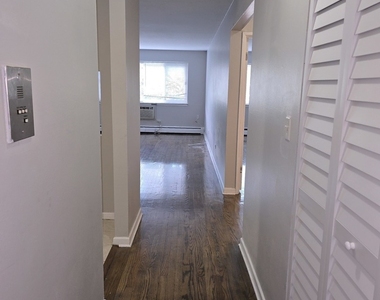 6619 N Sheridan Road - Photo Thumbnail 10